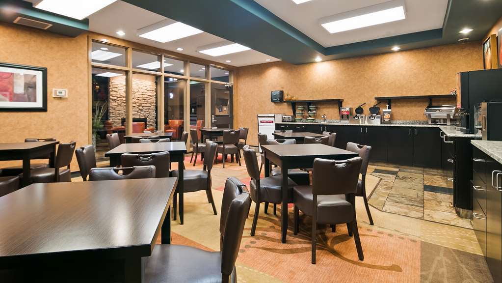 Best Western Wainwright Inn & Suites Restaurant bilde